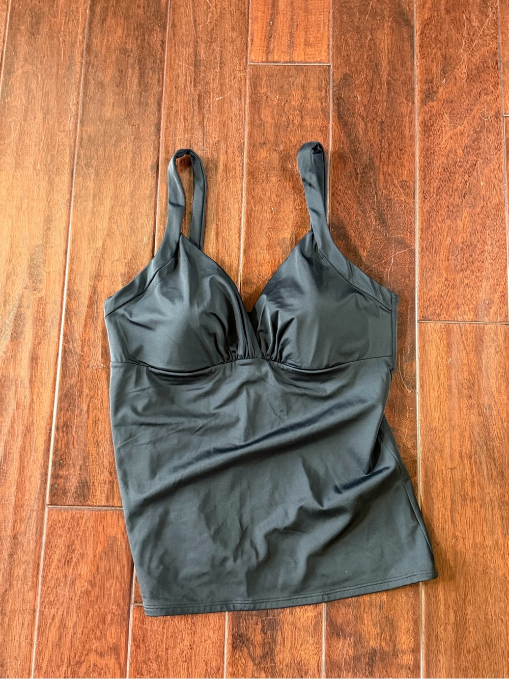 🖤 NWT Boden Classic Solid Black Tankini Top (US 16/18) 🖤